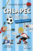 Chlapec v kopačkách - Kopačky vs. hokejky