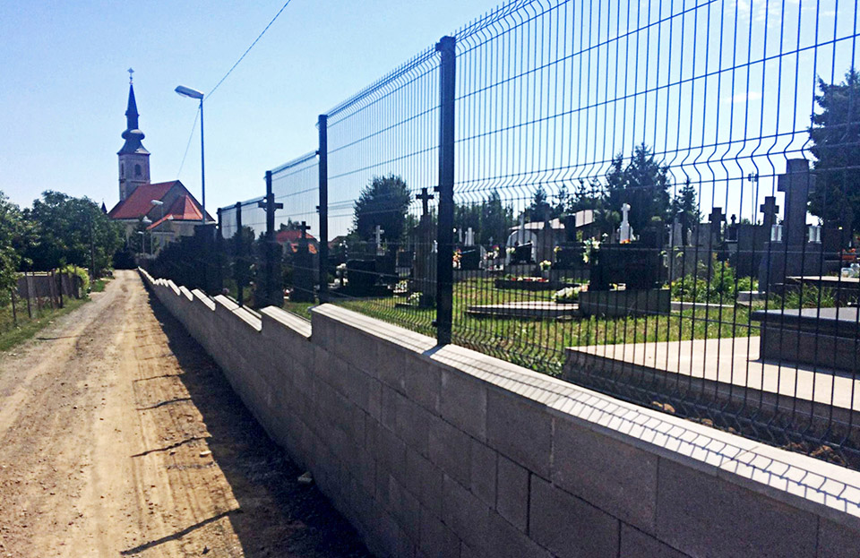 Rekonštrukcia oplotenia cintorína Horné Orešany