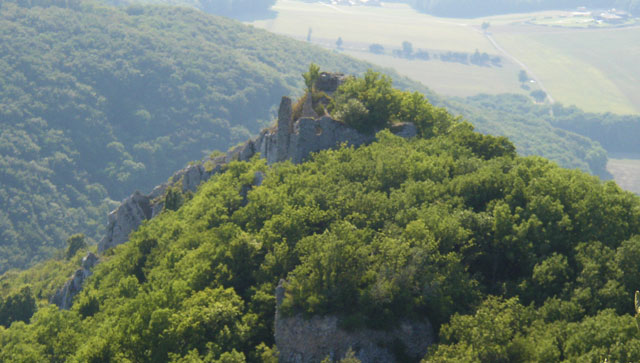 Hrad Ostrý Kameň